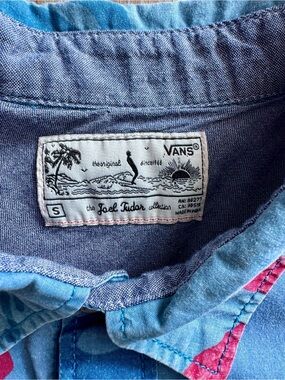 Vans Joel Tudor Hawaiian Floral Button Up Shirt Men’s Small Blue Pink